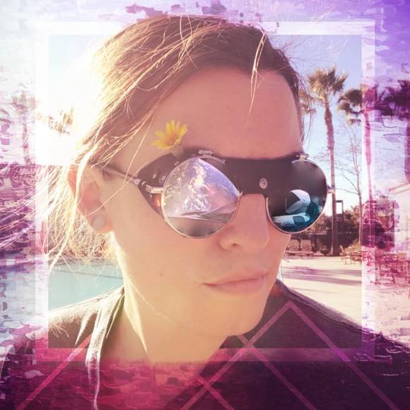 Meet your Posher, Brianne - Picture 1 of 4